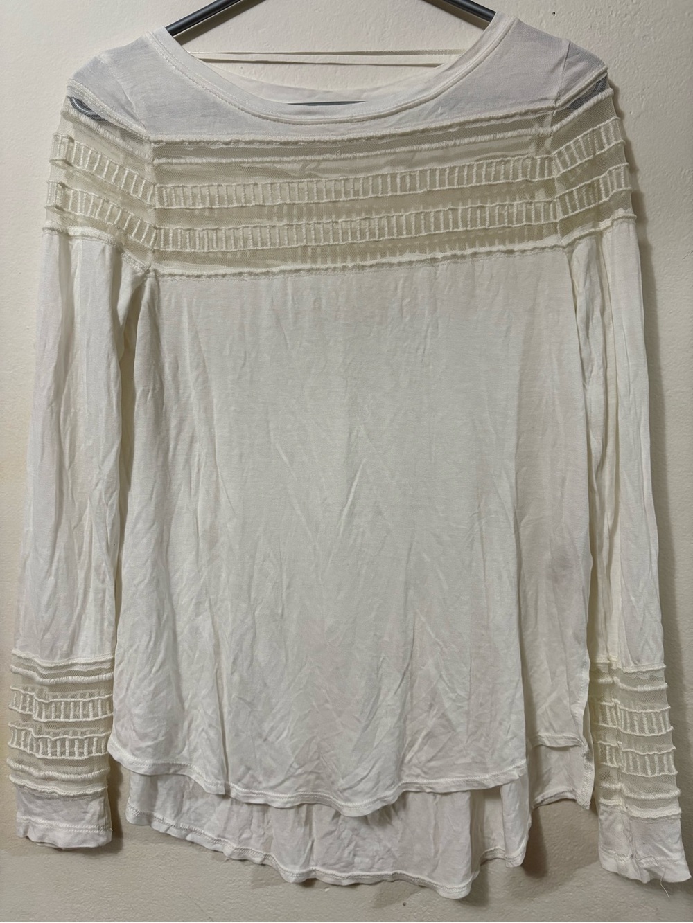 Free People women’s long sleeve high-low top cream/white sheer size small